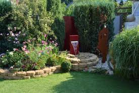 Hier finden sie etwas passendes für haus und garten! Stelen Aus Metall