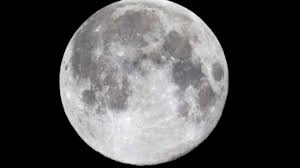 La lune est au château. La Pleine Lune A T Elle Une Influence Sur Le Sommeil Des Enfants Lci