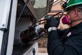 Larger pest control companies may employ customer service representatives to help field customer calls and serve as a liaison between customers, service technicians and sales representatives. How Much Does A Pest Control Technician Make Updated For 2021 Housecall Pro