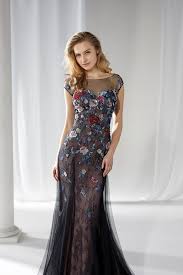 Nicole spose, sotto l'arguta esperienza sartoriale della stilista alessandra rinaudo, propone la nuova collezione cerimonia 2017, eleganti e sofisticati abiti sia per le invitate di matrimonio sia da gran sera. Nicole Cerimonia 2019 Abiti Donna Galionecerimonia Com