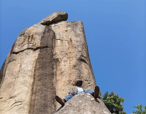 CRYING STONE OF ILESI