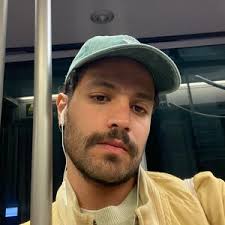 Ahmed hesham (@heshamsocial)