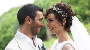 Sade bir nikahla evlenen songül öden, pandemi sonrası düğün yapacak. Songul Oden Arman Bicakci Ile Evlendi Magazin Haberleri