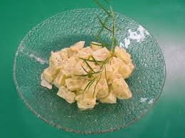 Inzwischen die petersilie waschen, trocken tupfen und die blätter abzupfen. Kohlrabi Kartoffel Auflauf Sooo Lecker Und Einfach Daskochrezept De