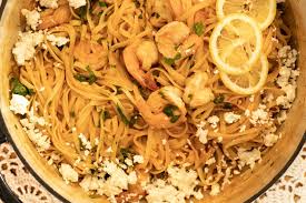 It's a cheesy pasta dish with kielbasa sausage and garnished with chopped scallions. Garidomakaronada One Pot Shrimp Pasta Greek Style Dimitras Dishes