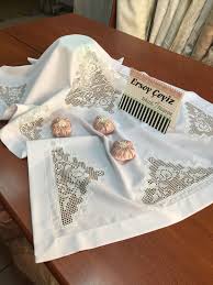 dantelli masa ortusu elsa