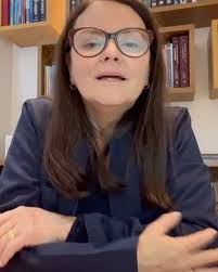 Hot out of the oven 🔥! @proctologiaclinica talking about her last  manuscript published with @nico8avella at Surgery Journal about  opportunities for international surgeons!