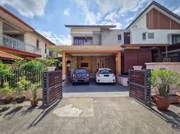 There are various clothing, fashion, and electronic shops and indoor stalls in the dilapidated warta mall. D7 Bandar Baru Bangi Asyranlaidin Com Ejen Hartanah Bangi