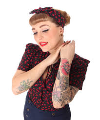 Wenn sie vorhaben, schaffen eine festliche frisur aus wallendes haar erhalten sie einen schaum oder ein. 50s Frisuren Kirschen Retro Nickituch Hairband Haar Tuch Bandana V Sugarshock Suicide Glam
