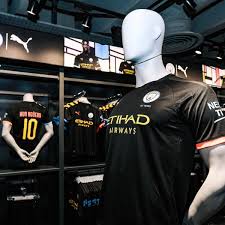 Plz man city and psg kit 2019/20 for fifa. New Man City 2019 20 Puma Kits Break Sales Record Manchester Evening News
