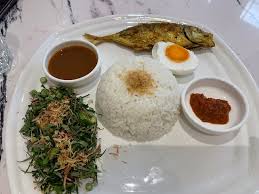 Though malaysia is endowed with abundant water resources, the country is experiencing increased demand. Malay Fish Dish Picture Of The Grumpy Waiter Kuala Lumpur Tripadvisor