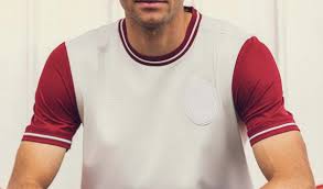 The german football club bayern munich is a sports entity in the city of munich. Bayern Munich Anniversary Kit Celebrates 120 Years In Style