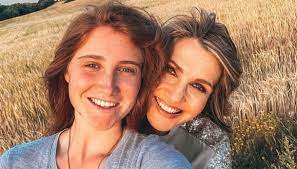 Jun 18, 2021 · lorella cuccarini torna ad amici? Chiara Capitta Chi E La Figlia Di Lorella Cuccarini Dilei