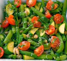 White Bean Salad With Zucchini Green Beans And Tomatoes Two Peas Their Pod White Bean Salad Bean Salad Green Beans