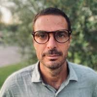 100+ perfiles de «Appignani»