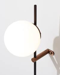 Lynea A Streamlined Plug In Lamp That Eliminates Clutter Core77 Lamp Design Milk Lights
