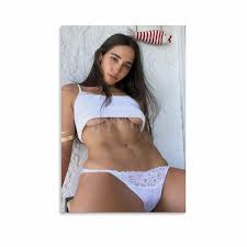 Amazon.com: Izzy Green Sexy Model Poster Hot Girl Big Boobs Art Poster (5)  Canvas Painting for Living Room Bedroom Decor 24x36inch(60x90cm)  Unframe-style: Posters & Prints