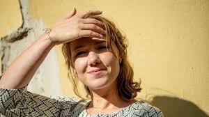 Une aina bastholm (born 14 january 1986) is a norwegian politician for the green party. Une Bastholm Emneside Dn