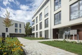 Altenpflegerin mit familie sucht bezahlbaren ruhigen 3bis 5 zimmer wohnung oder haus in reutlingen,metzingen umkreis. 4 Zimmer Wohnung Zu Vermieten Corrensstrasse 51 72076 Tubingen Tubingen Kreis Mapio Net