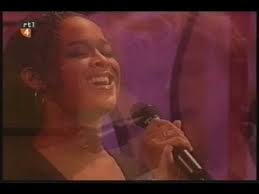 Verwarrend bestaan (elaborate lives) uit de Nederlandse Aida