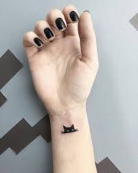Kadinlar Icin 17 Minimal Dovme Modeli Alimli Kadin Mini Tattoos Dovme Inspiration Tattoos
