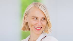 Warten auf die Supernova: „Beteigeuze“ von Barbara Zeman