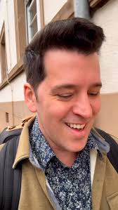 🎒First day of school for Lohengrin. We ended up being