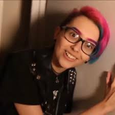 We stan a blurry hair dye genius