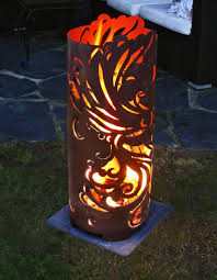Unsere feuerkörbe für den garten begeistern durch grandiose optik. Feuerschalen Und Feuerkorbe Licht Und Warme Fur Den Garten Feuerschale Feuerschalen Garten Feuerkorb