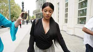 How long has r.kelly been in jail? R Kelly Angebliches Missbrauchsopfer Joycelyn Savage Packt Aus Stern De
