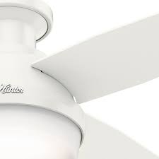 Nosotros diseñamos los ventiladores de techo más bonitos y que mejor funcionan. Hunter Fan Company 59244 Hunter 44 Dempsey Low Profile Fresh White Ceiling Fan With Light And Remote Brass Antique Buy Online At Best Price In Uae Amazon Ae