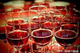 “一瓶好酒”的图片搜索结果