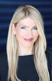 Nicole Colwell's Instagram, Twitter & Facebook