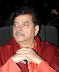 Актёры, режиссер и создатели фильма Приди в мои объятия (1973)