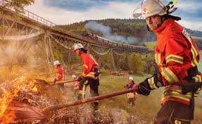 Pin Von Marc Mones Auf Bugelperlen Feuerwehr In 2020 Feuerwehr Feuerwehr Bilder Bugelperlen Feuerwehr