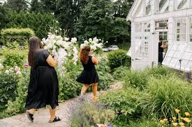 Wedding Flowers | Bridal Bouquets & Floral Arrangements | Zingaro ...