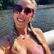 Grace Dreyer's Instagram, Twitter & Facebook