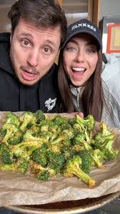 Corina Gee's Instagram, Twitter & Facebook