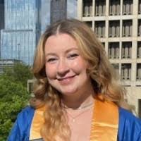 Karen Fleischman's Instagram, Twitter & Facebook