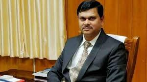 ಕಾರು ಅಪಘಾತ – ಐಎಎಸ್‌ ಅಧಿಕಾರಿ ಮಹಾಂತೇಶ್ ಬೀಳಗಿ ಸಾವು https://publictv.in/ias-officer-mahantesh-bilagi-dies-in-car-accident-in-kalaburagi/ #Kalaburagi #MahanteshBilagi #Accident