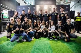 M'gladbach (bundesliga) current squad with market values transfers rumours player stats.+ borussia mönchengladbach borussia mönchengladbach ii borussia mönchengladbach u19. Borussia Monchengladbach In China Angekommen