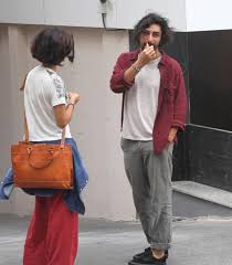 Tuba büyüküstün'den iki tane kızı olan oyuncu ve yönetmen onur saylak'ın 3 yıldır aşk. Tuba Buyukustun Hapisten Cikan Sevgilisi Umut Evirgen Le Ilk Kez Goruntulendi Son Dakika Magazin