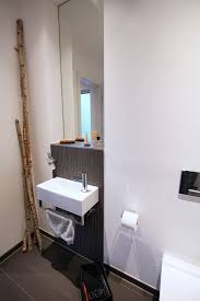 Gaste Wc Minimalistische Badezimmer Von Architektur Jansen Minimalistisch Homify Minimalistisches Badezimmer Gaste Wc Badezimmer Design