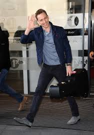 Tom hiddleston suits up for gq cover story, talks taylor swift. 9 Un Preppy Ways To Wear A Polo Shirt Right Now Tom Hiddleston Preppy Toms