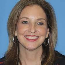 Anita Mcelroy's Instagram, Twitter & Facebook