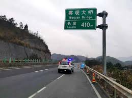 國道服務區會繼續為大家服務，請配合 ⭕ 量體溫、 ⭕ 戴口罩、 ⭕ 實聯制及 ⭕ 室內容留人數執行減半控管，而且 #餐飲一律外帶🍔 哦. å¿«è®¯ ä»Šå¤©11 30äº¬ç åŒ—é«˜é€Ÿå…¨çº¿è§£å°