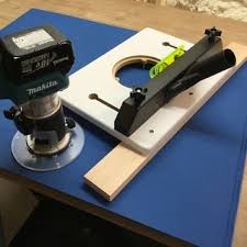 Rockler Trim Router Table In 2020 Trim Router Router Table Small Router