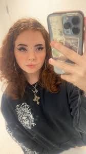 Holly Littlejohn's Instagram, Twitter & Facebook