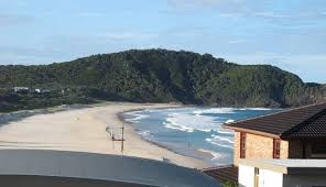 House In Boomerang Beach Nsw Beach House Holiday Home Beach