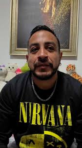 Entro a grabar en los escombros y...